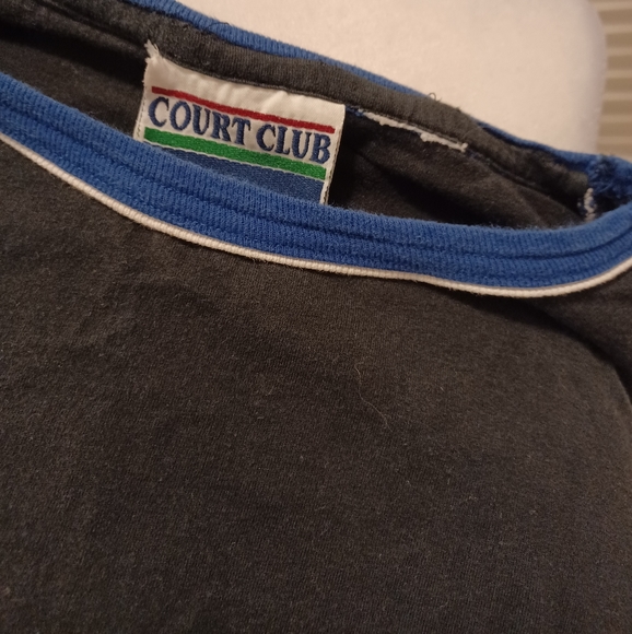 4/$40 Black Tee - Size Large - Picture 5 of 6